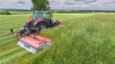 PZ 3015 at work in the field